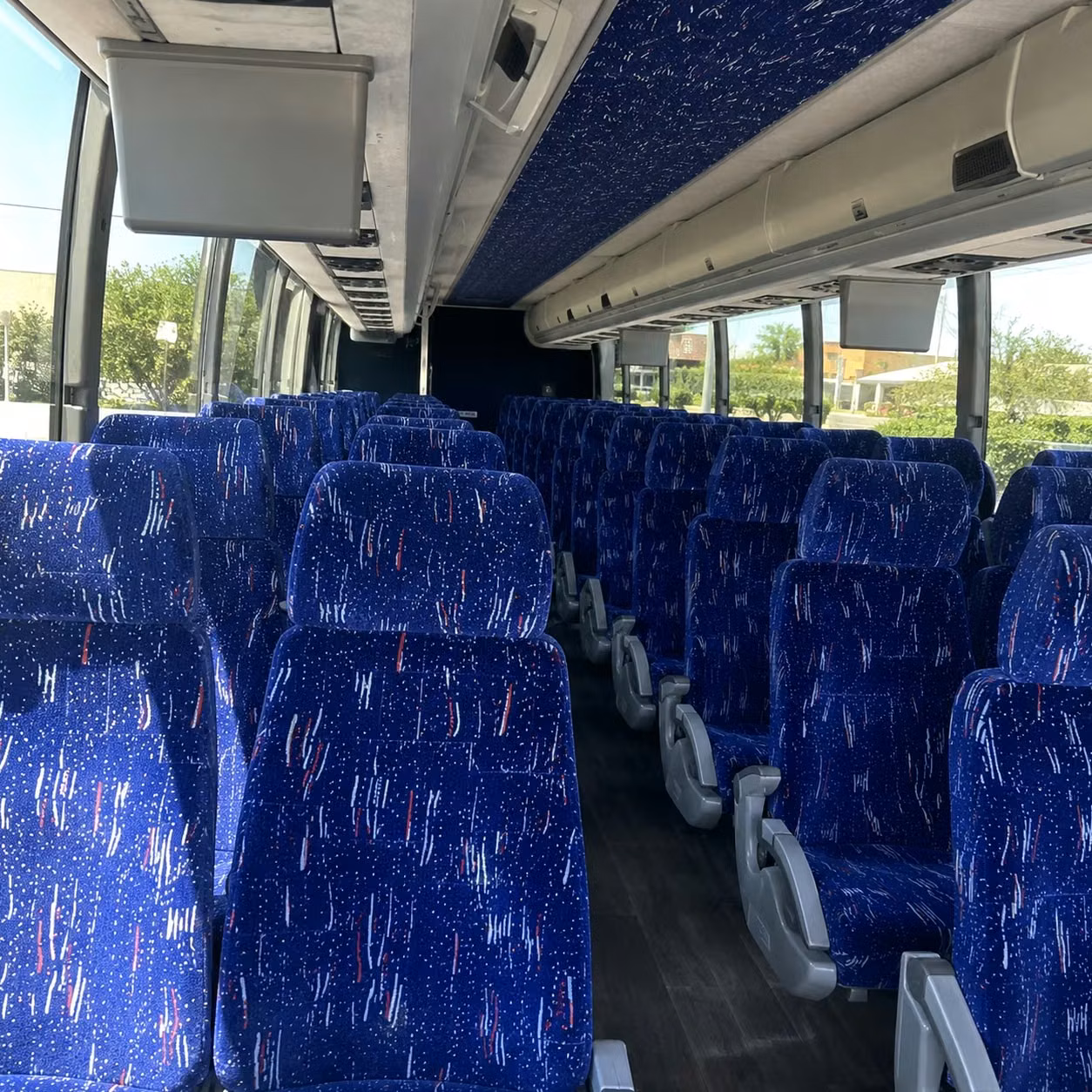 corporate charter buses for scottsdale retreats and team building events