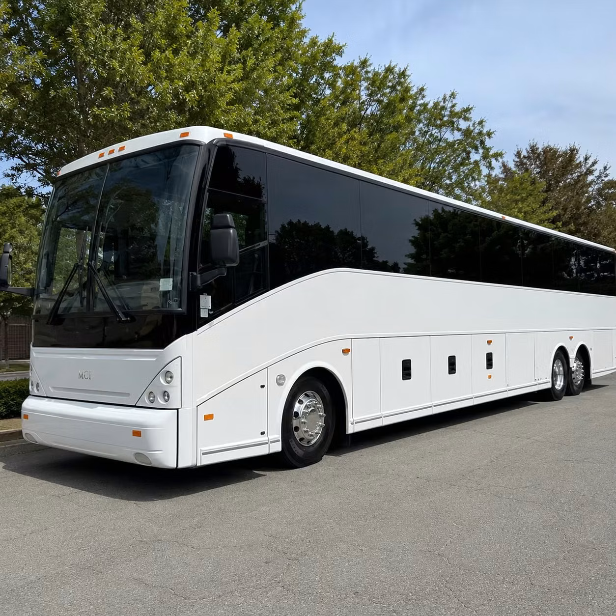 you can find and book employee transportation in phoenix and any nearby city
